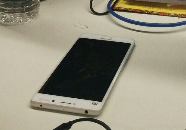 Xiaomi Mi5 - grafika weibo.com