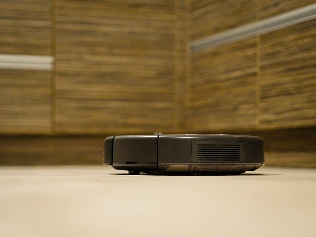 iRobot Roomba 676 - GameBy.pl