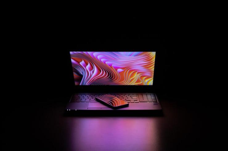 laptop czy PC - GameBy.pl