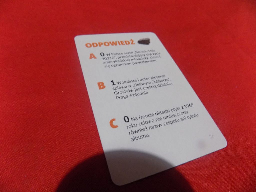 Ludzie kontra kamienie - GameBy.pl