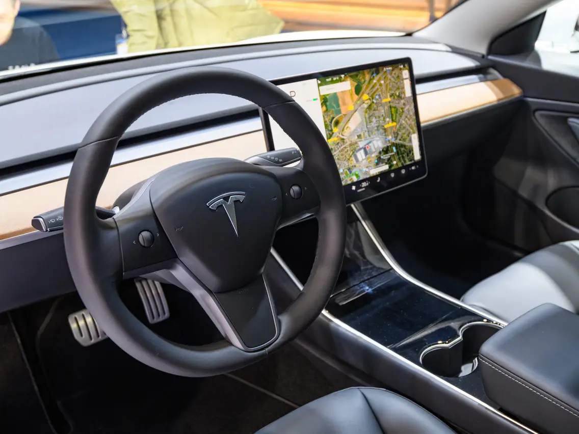 Tesla - Gameby.pl